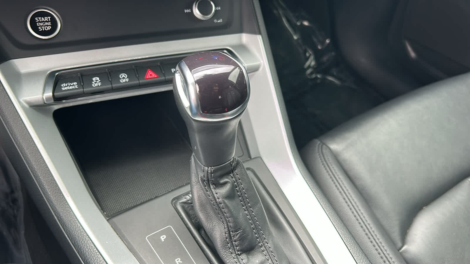 Thumbnail: 2022 Audi Q3 - 13