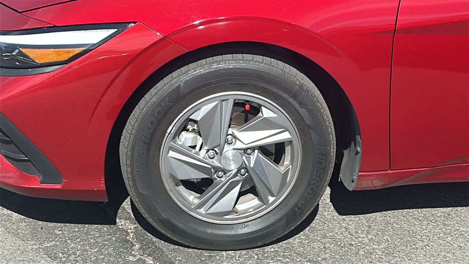 Thumbnail: 2025 Hyundai Elantra - 4