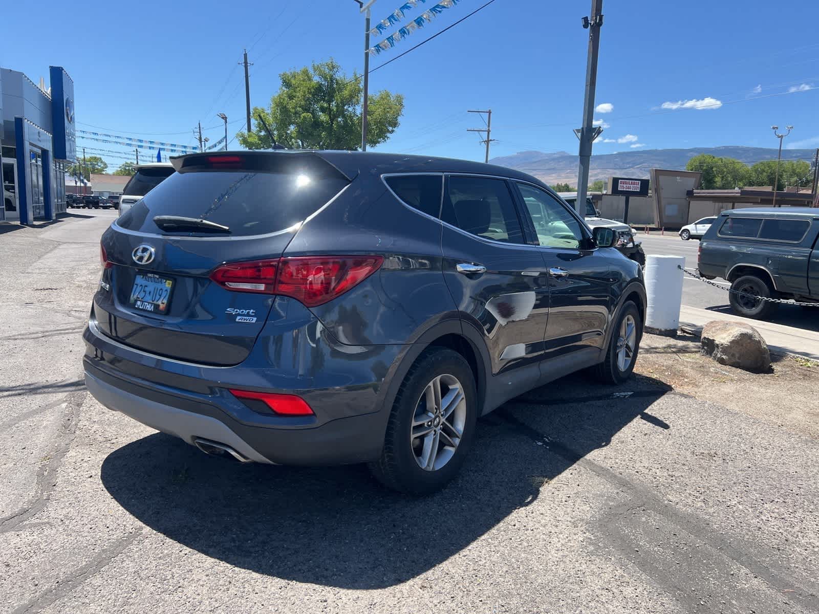 Thumbnail: 2018 Hyundai Santa Fe - 6