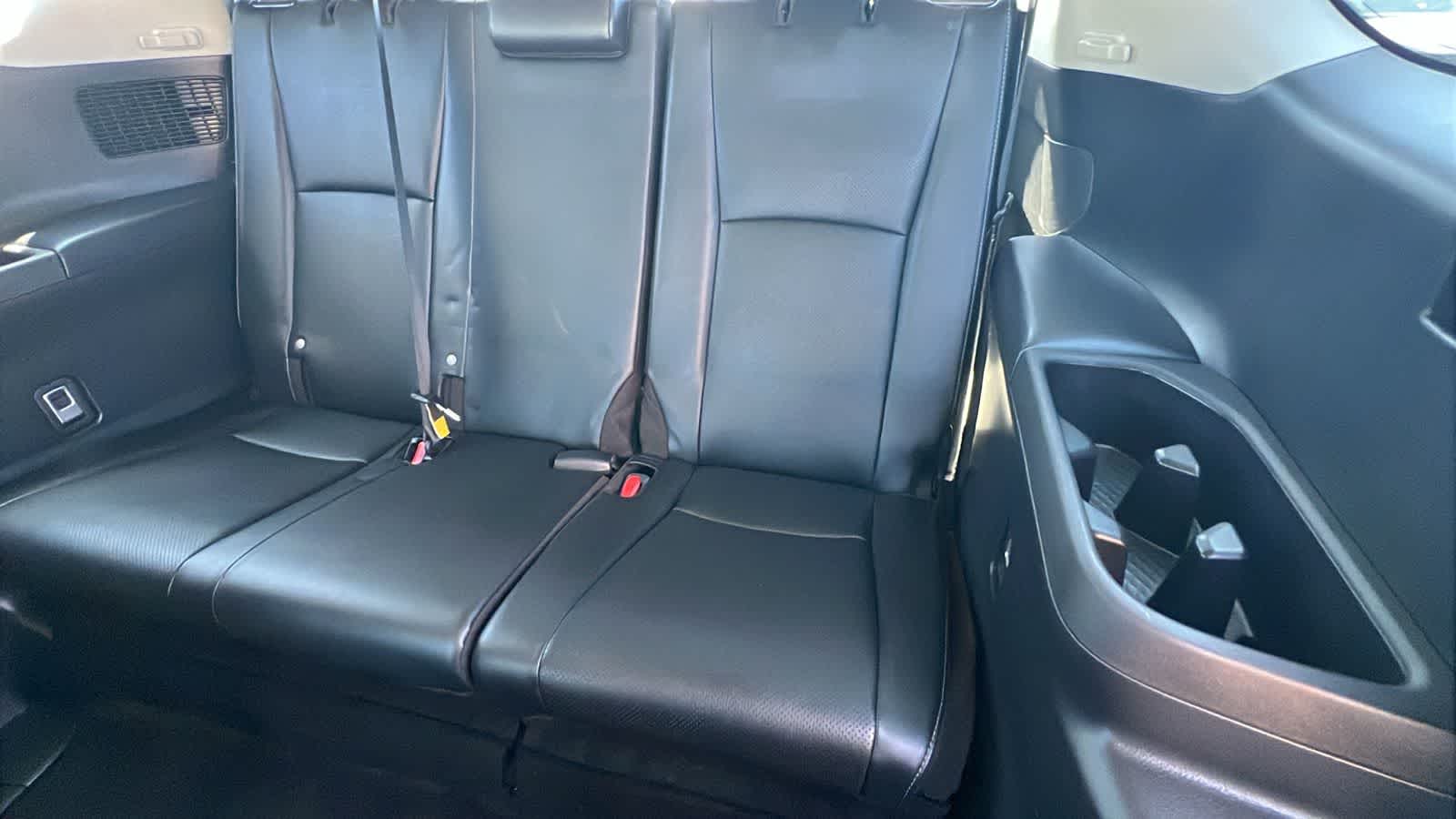 Thumbnail: 2024 Toyota Grand Highlander - 31