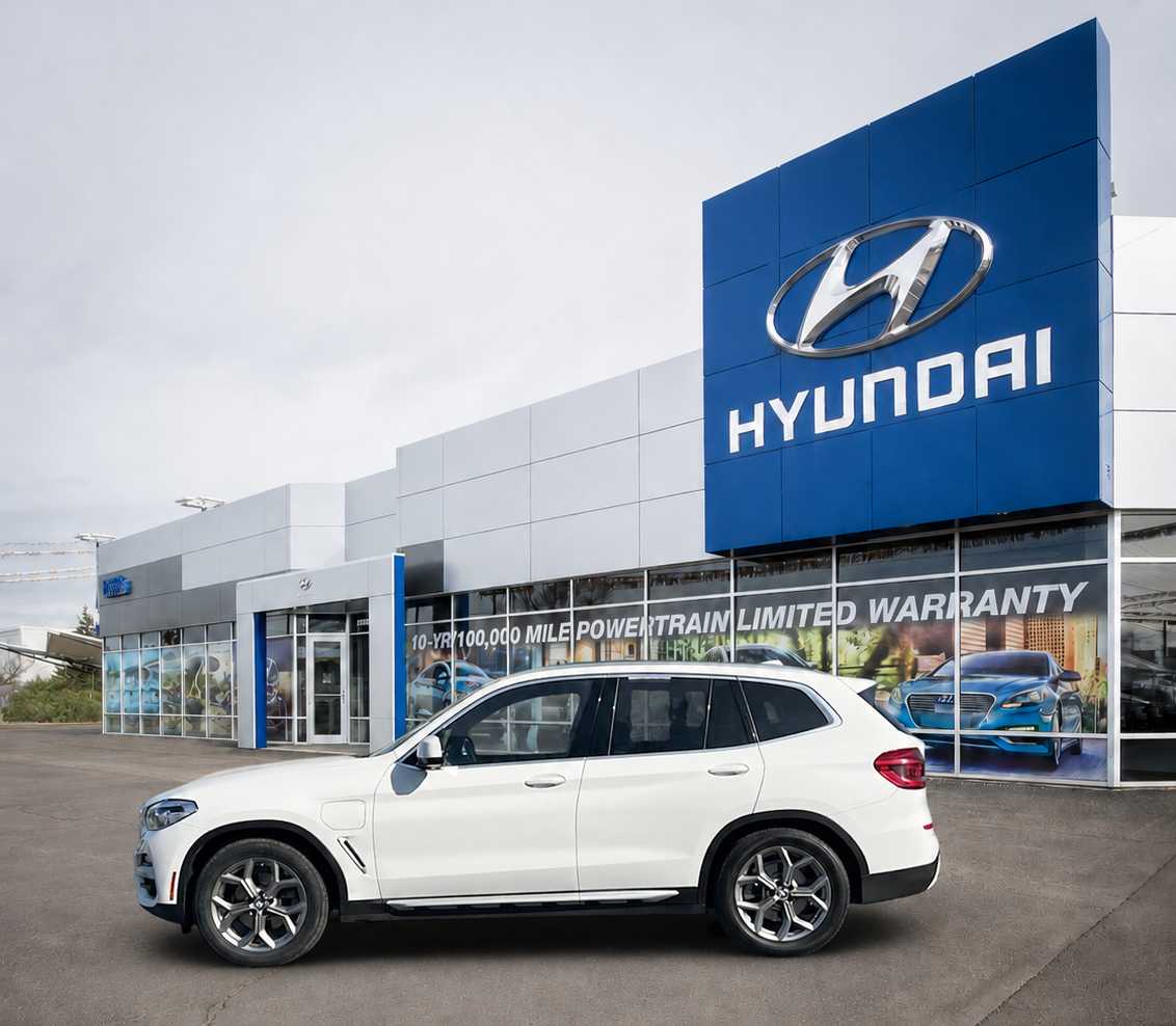 Thumbnail: 2021 BMW X3 - 10
