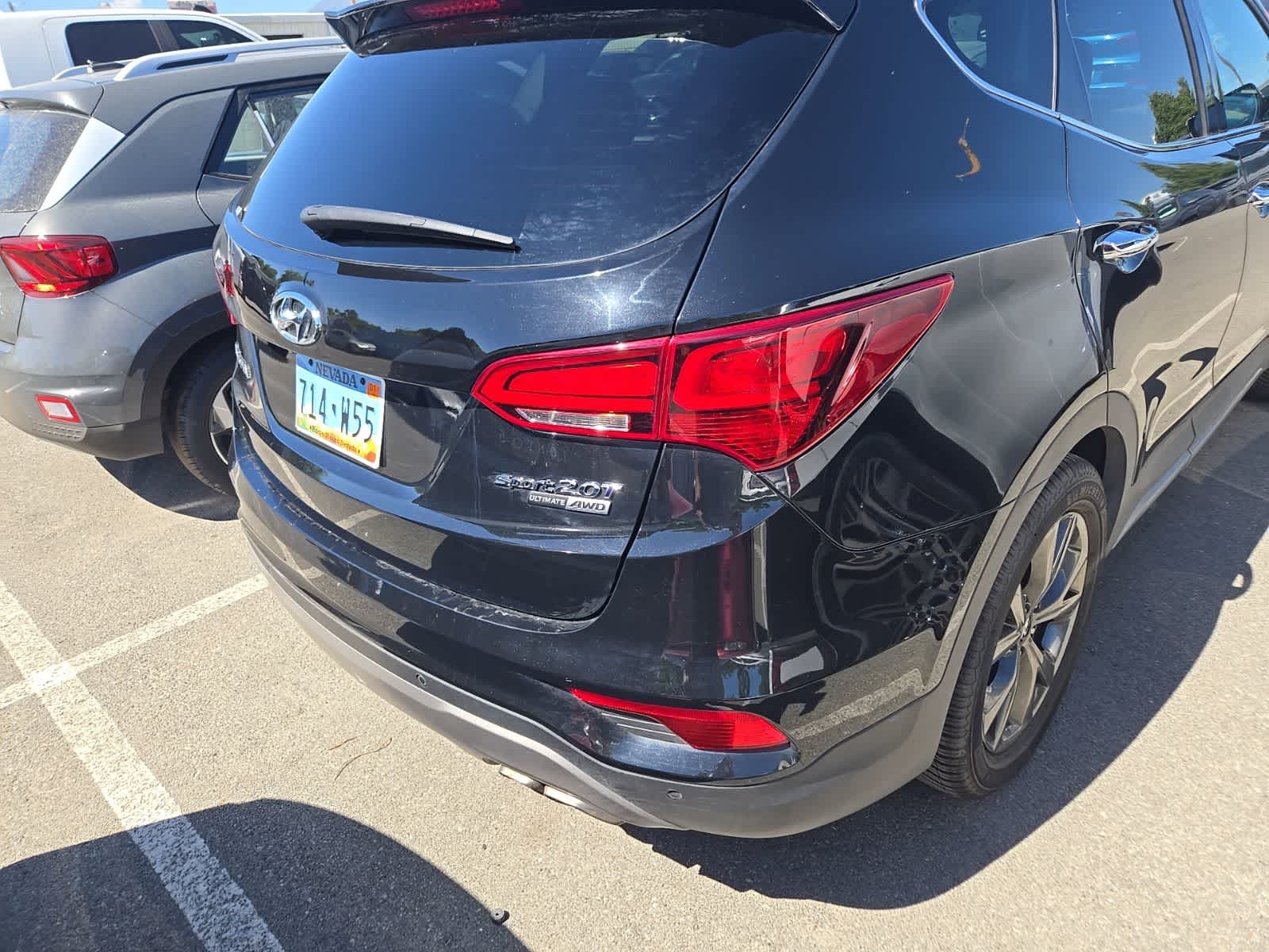 Thumbnail: 2017 Hyundai Santa Fe - 12
