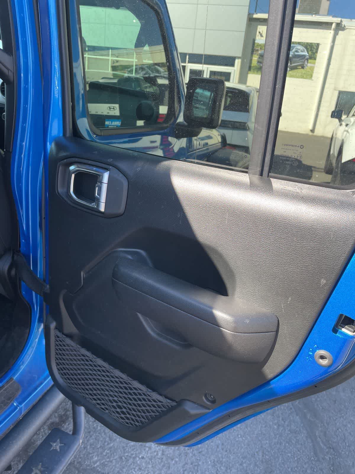 Thumbnail: 2021 Jeep Wrangler - 15