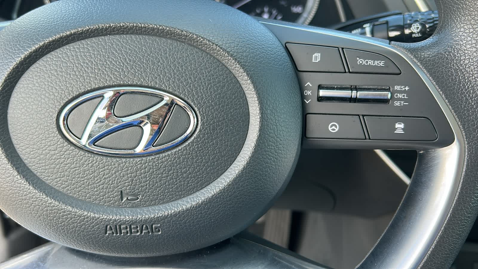 Thumbnail: 2023 Hyundai Sonata - 20