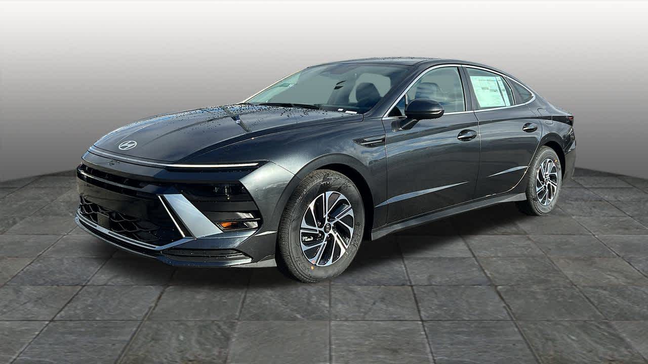 Thumbnail: 2026 Hyundai Sonata - 1