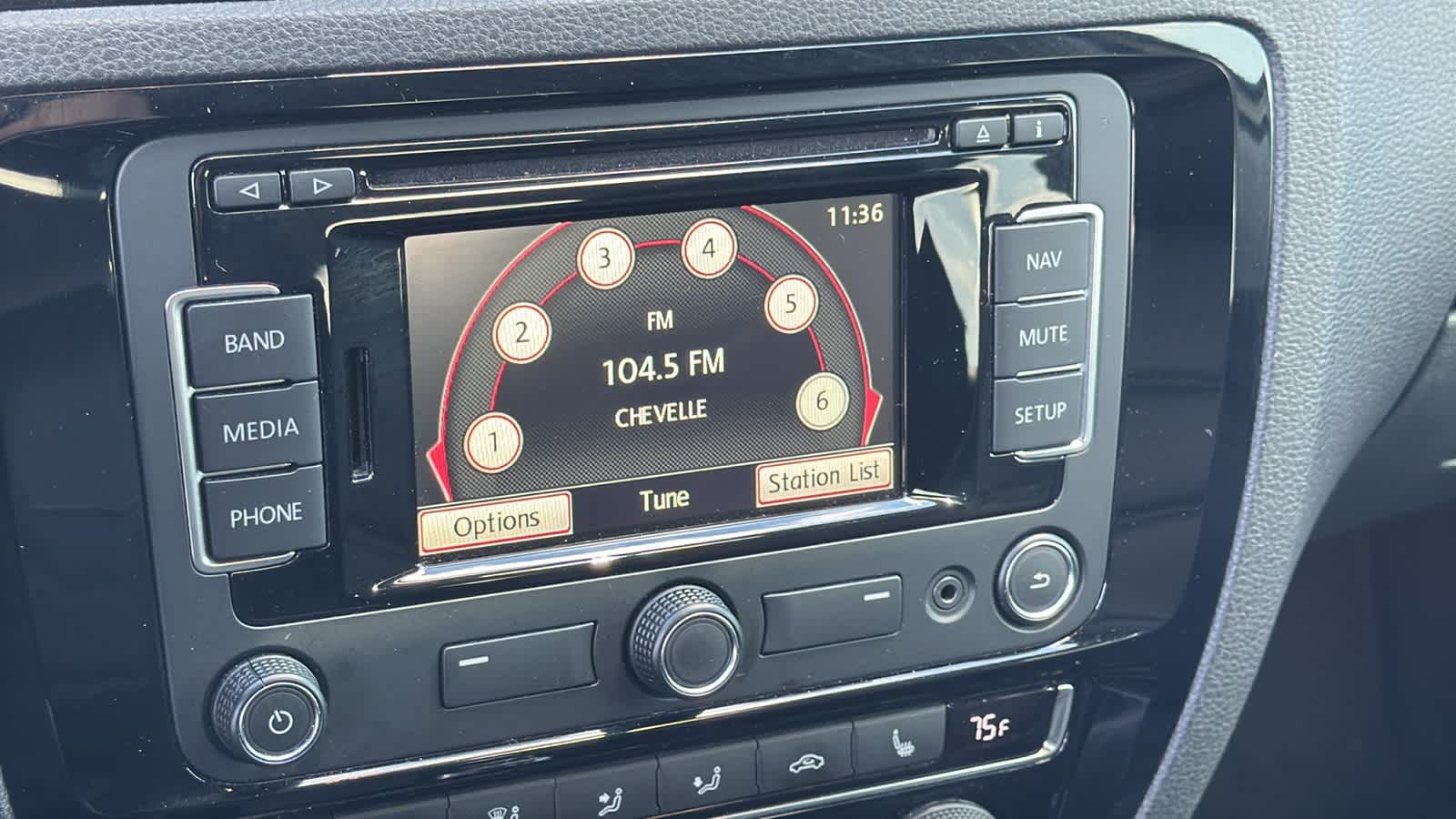 Thumbnail: 2015 Volkswagen Jetta - 15