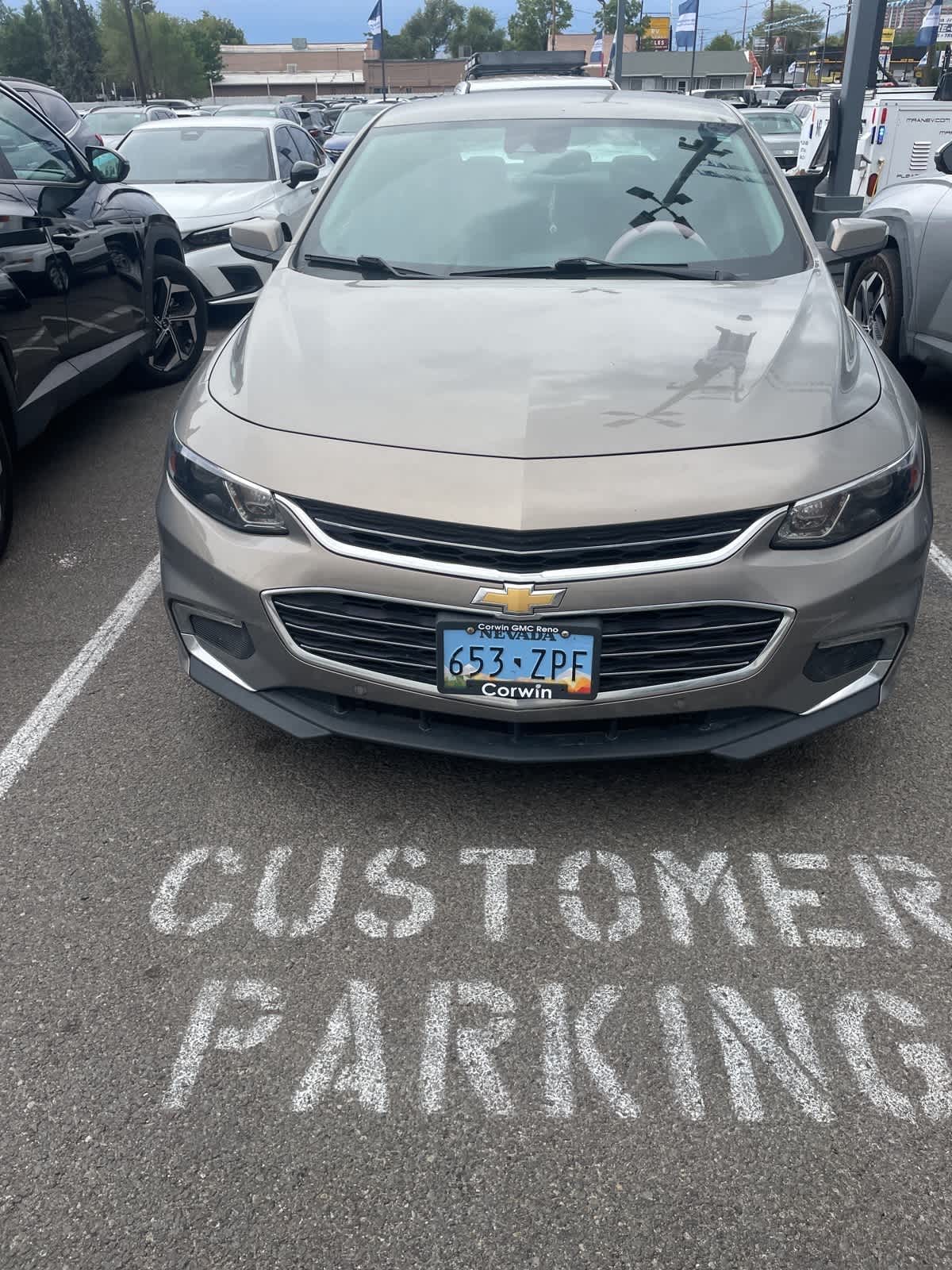 Thumbnail: 2017 Chevrolet Malibu - 1