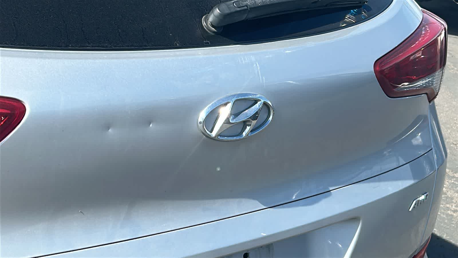 Thumbnail: 2017 Hyundai Tucson - 11