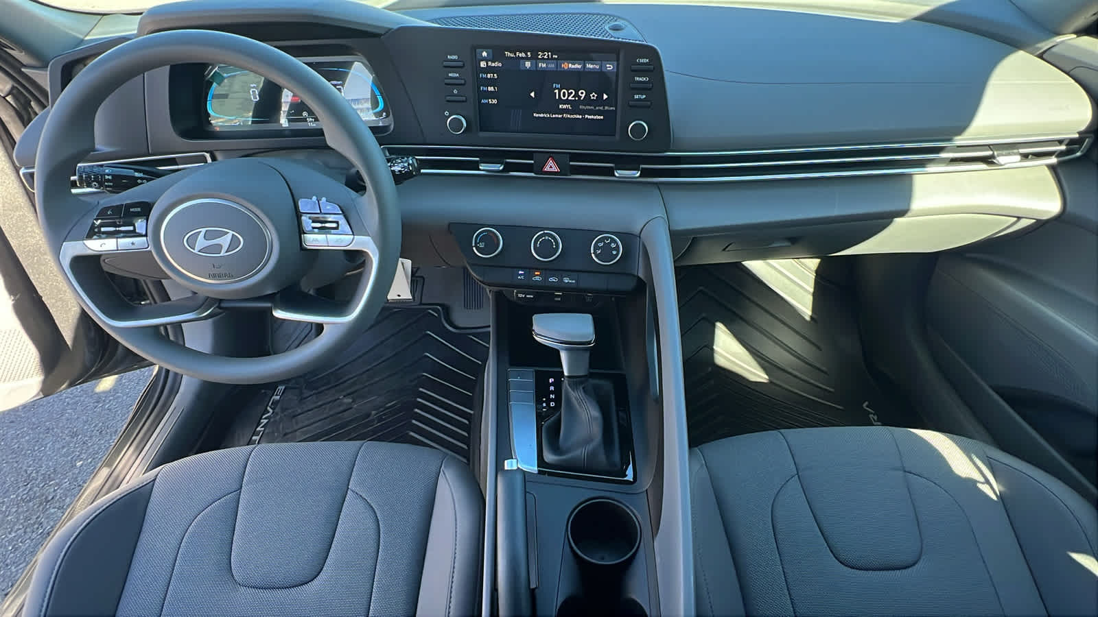 Thumbnail: 2026 Hyundai Elantra - 26