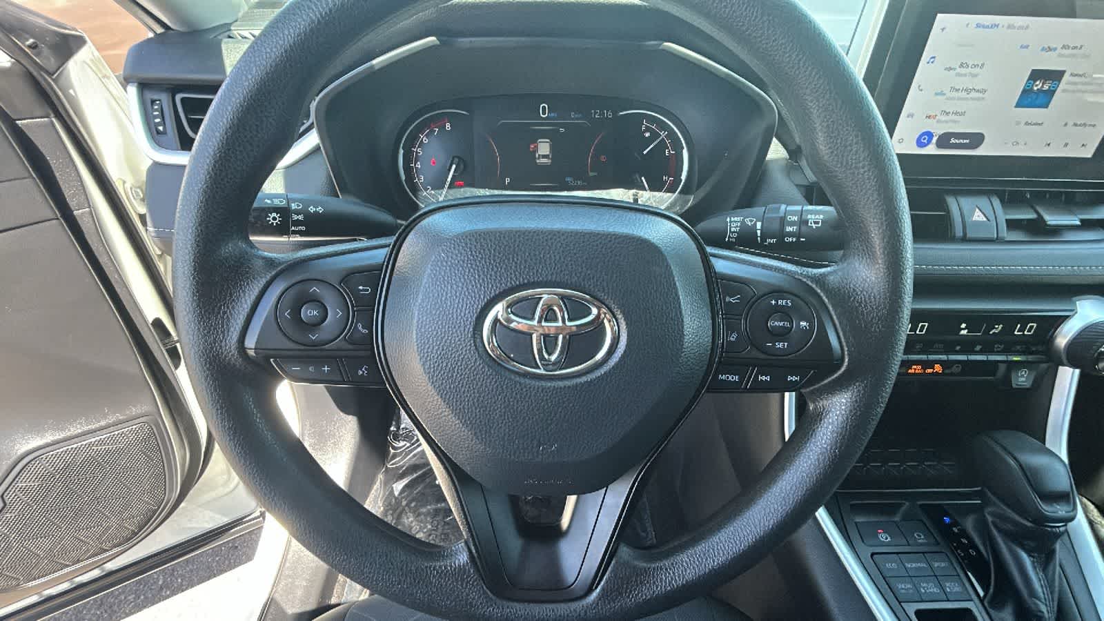 Thumbnail: 2024 Toyota RAV4 - 17