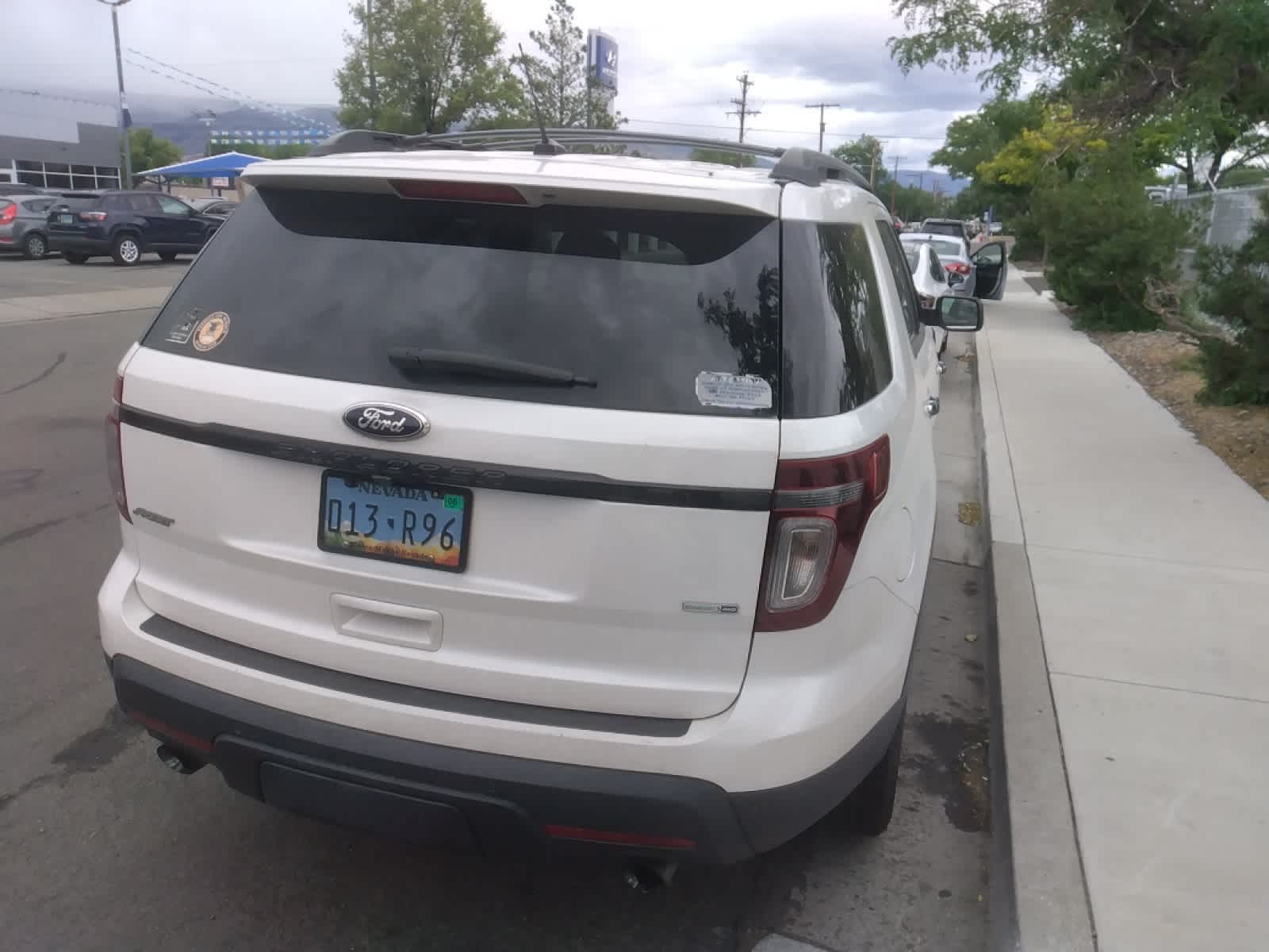 Thumbnail: 2013 Ford Explorer - 6