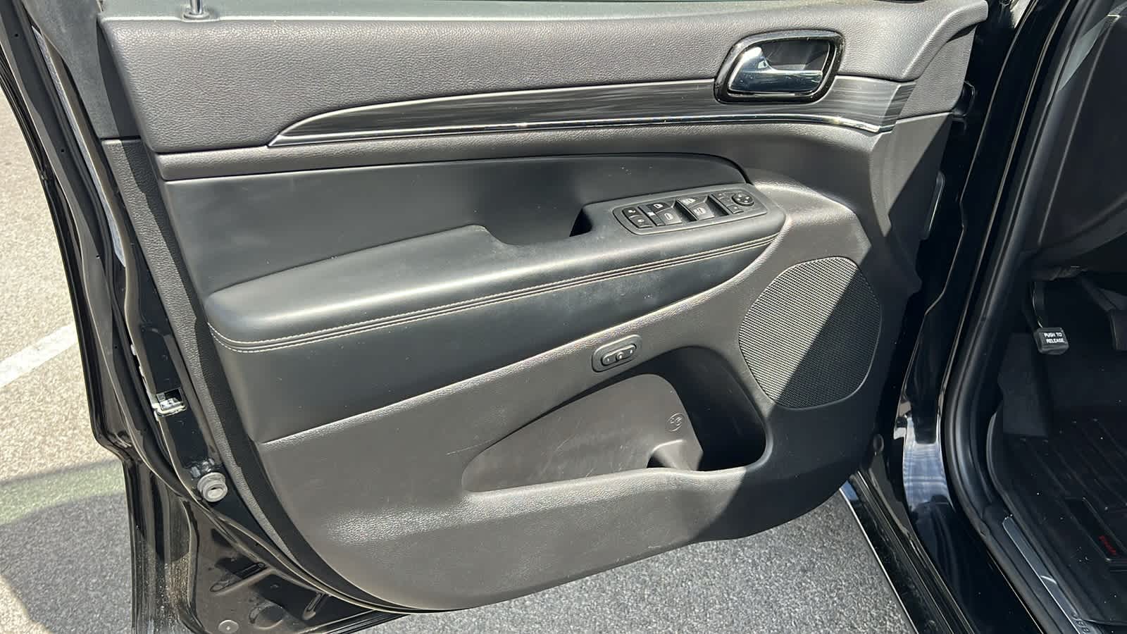 2021 Jeep Grand Cherokee Limited Edition 23