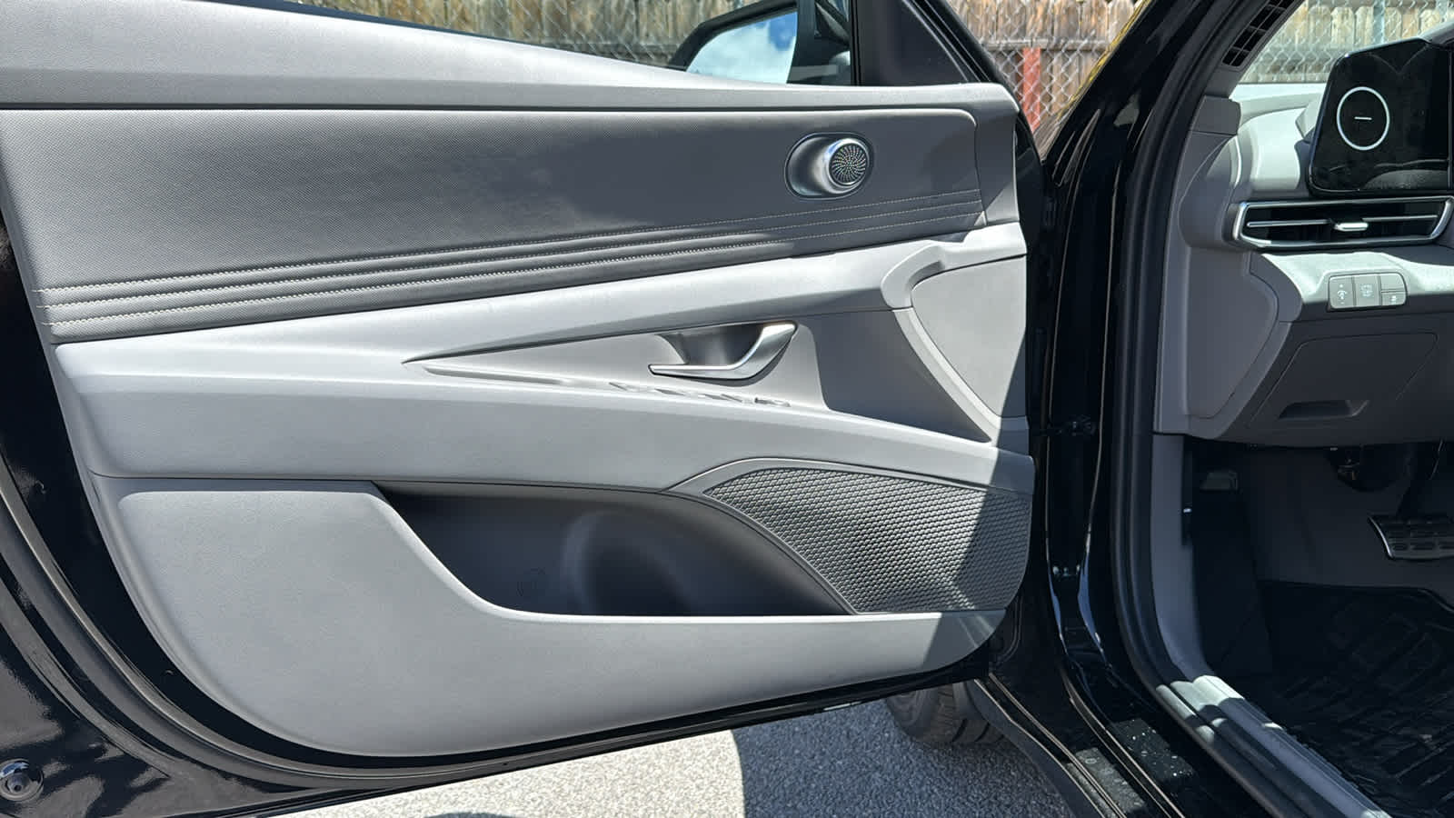 Thumbnail: 2025 Hyundai Elantra - 23