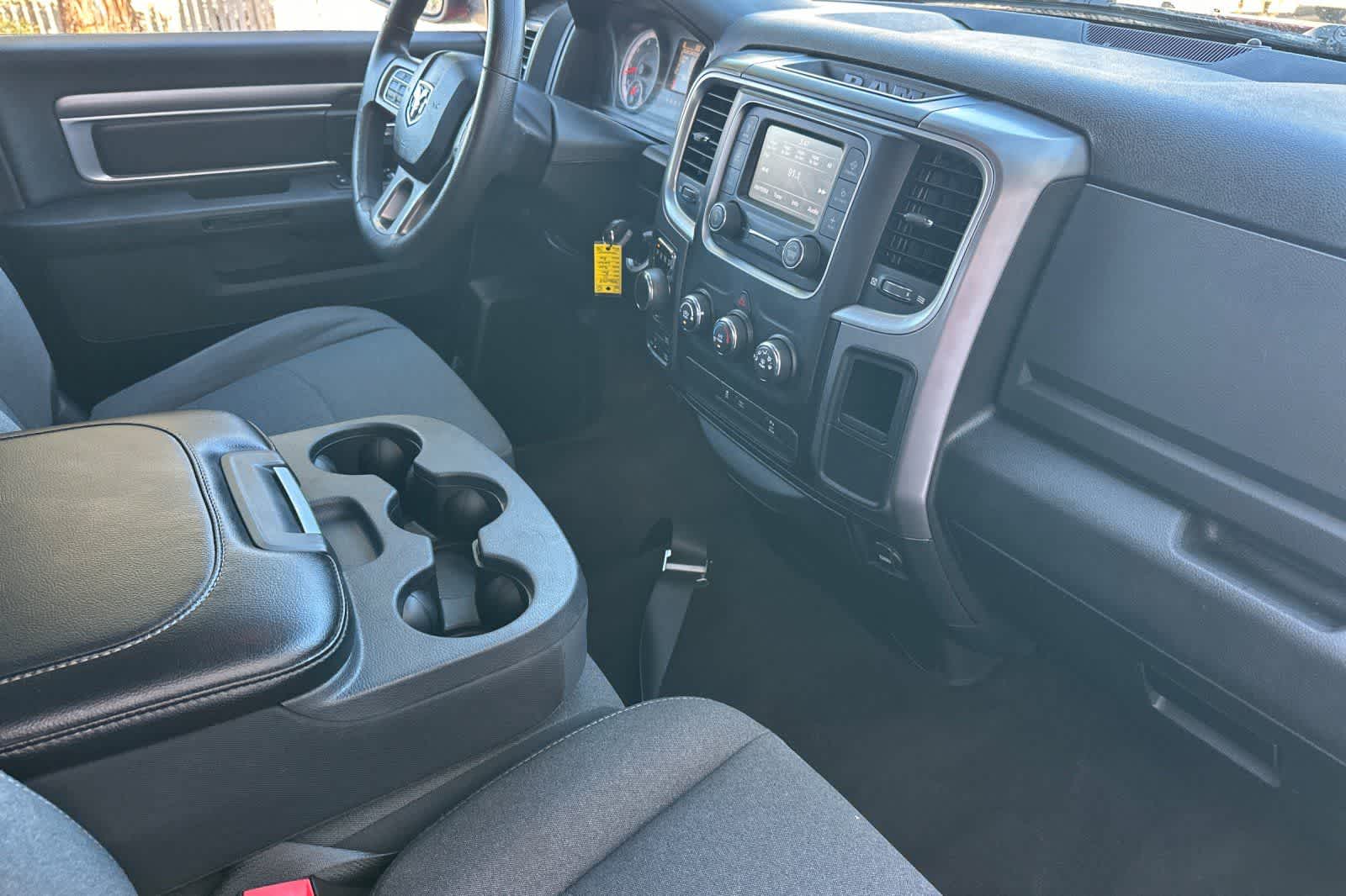 Thumbnail: 2022 RAM 1500 Classic - 17