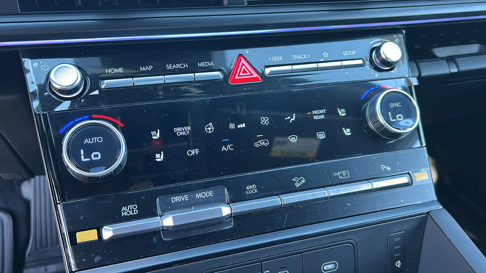 Thumbnail: 2026 Hyundai Santa Fe - 14