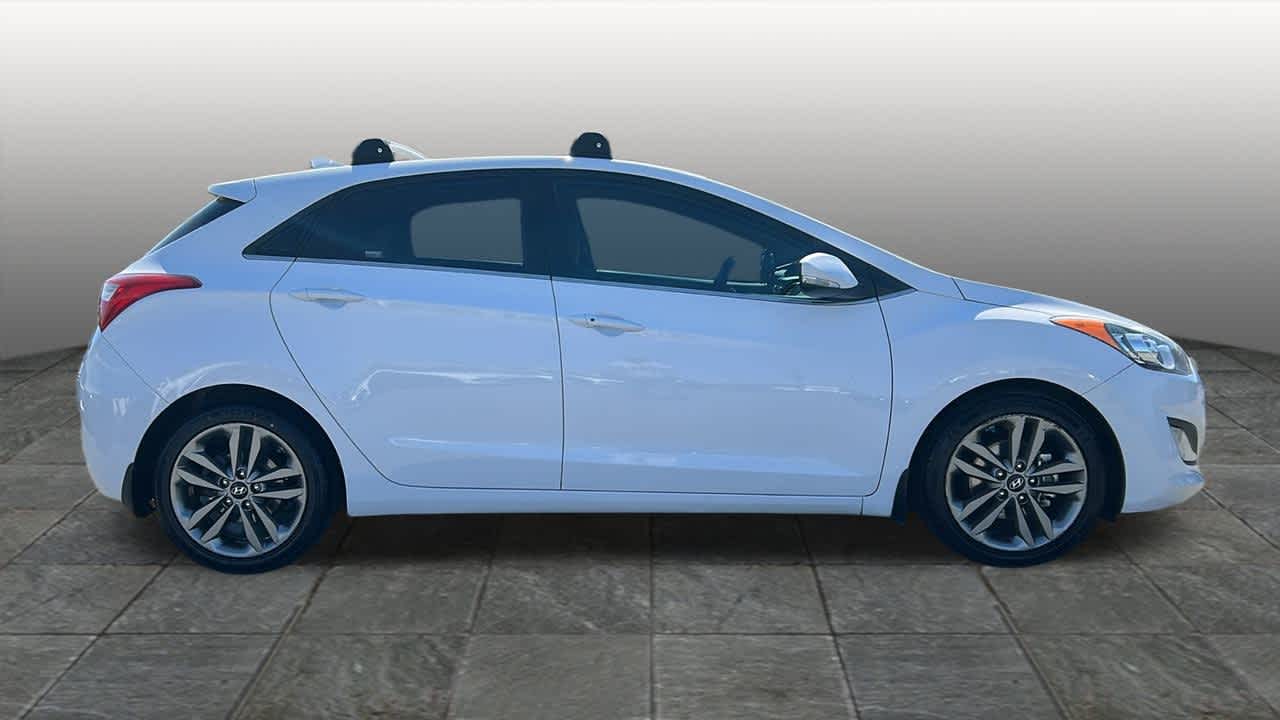 Thumbnail: 2016 Hyundai Elantra - 4