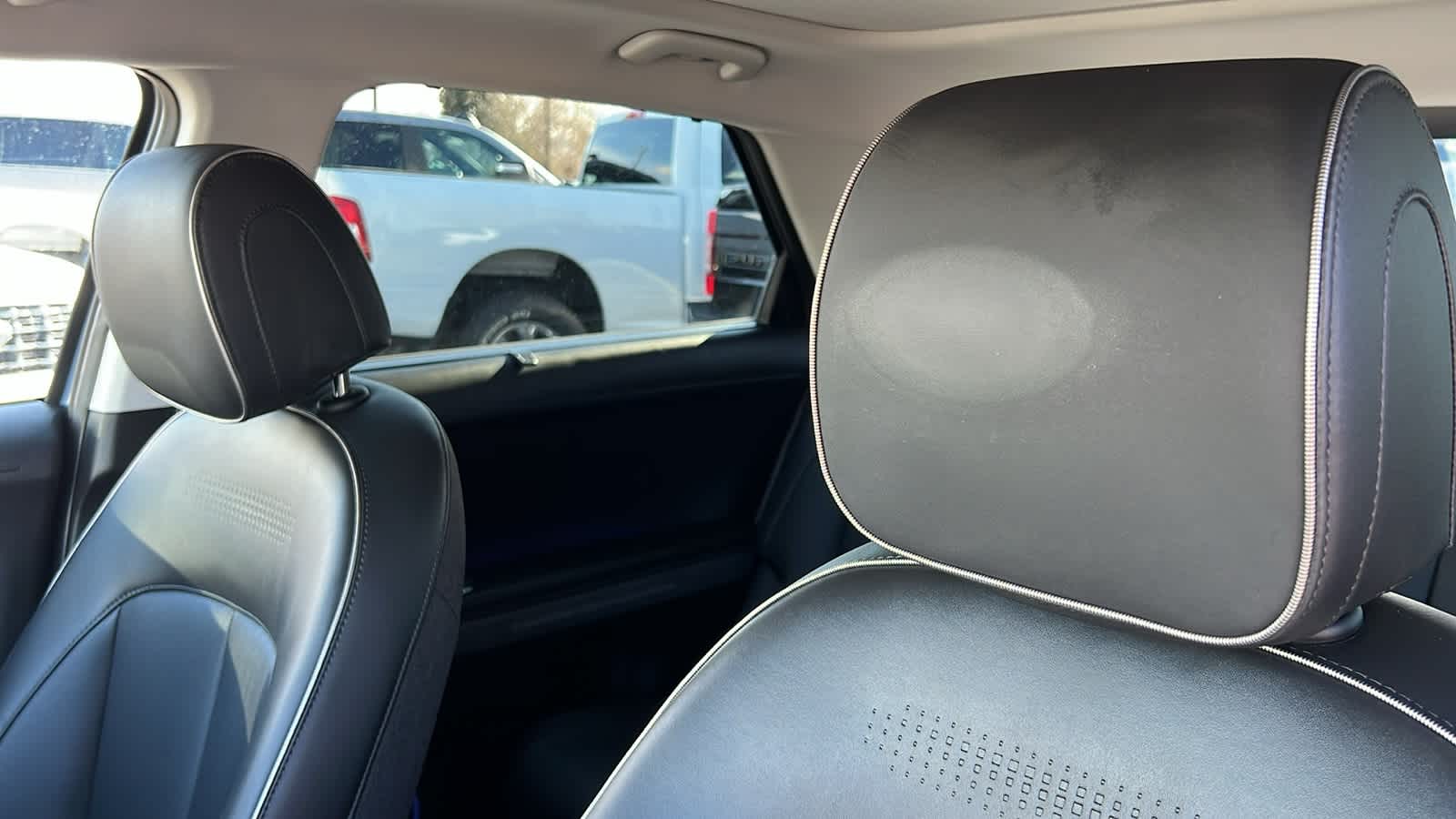 Thumbnail: 2023 Hyundai Ioniq 5 - 11