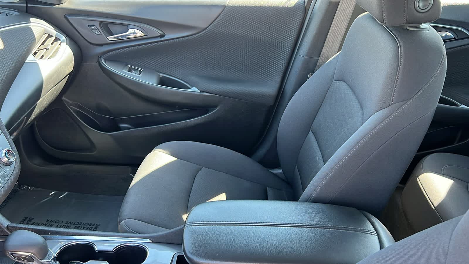 Thumbnail: 2023 Chevrolet Malibu - 12