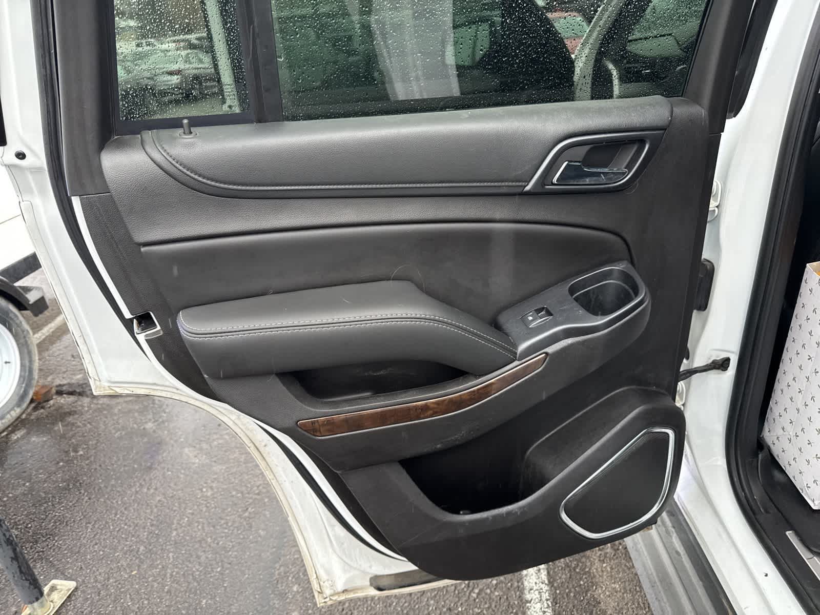 Thumbnail: 2017 Chevrolet Tahoe - 18