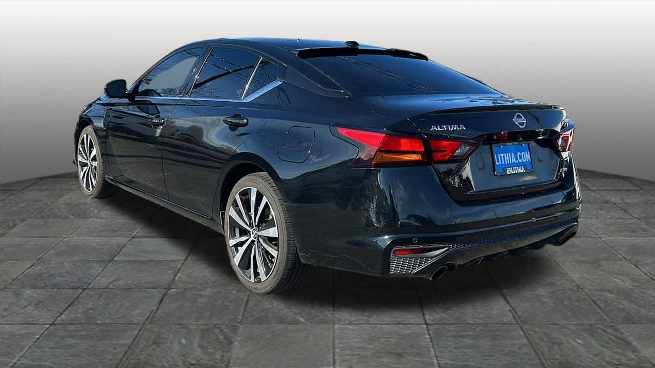 Thumbnail: 2021 Nissan Altima - 7