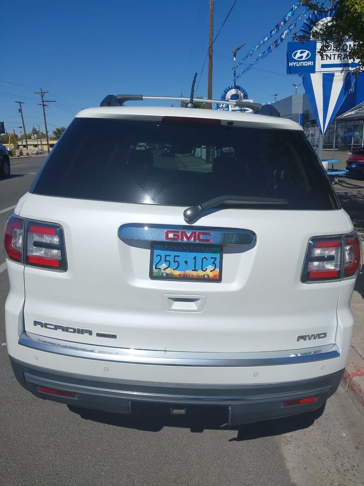 Thumbnail: 2017 GMC Acadia - 14