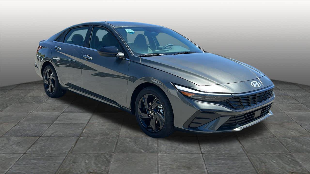 Thumbnail: 2026 Hyundai Elantra - 3
