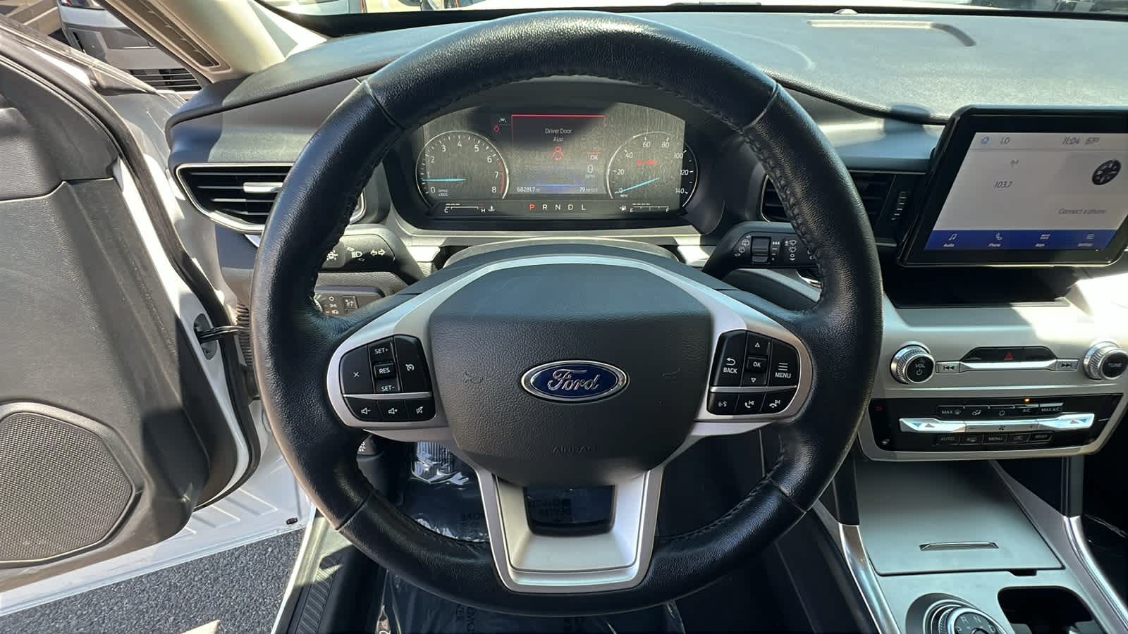 Thumbnail: 2022 Ford Explorer - 18