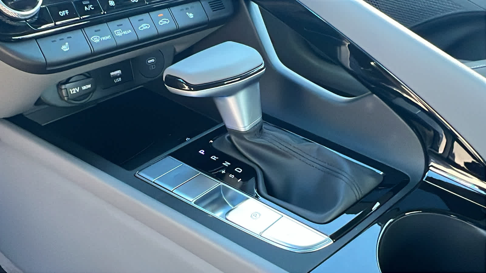 Thumbnail: 2026 Hyundai Elantra - 13