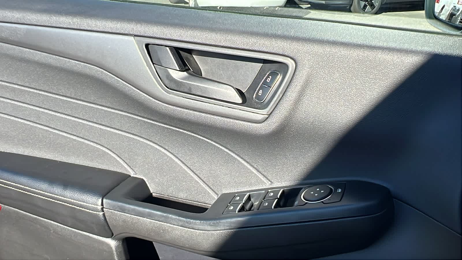 Thumbnail: 2024 Ford Escape - 22