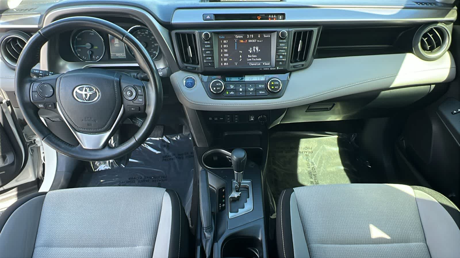 Thumbnail: 2018 Toyota RAV4 - 26
