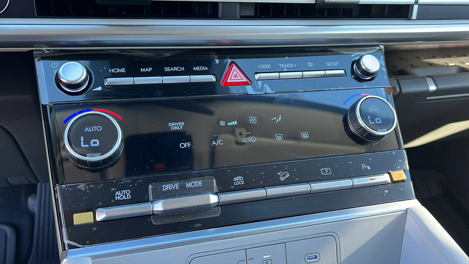 Thumbnail: 2026 Hyundai Santa Fe - 14