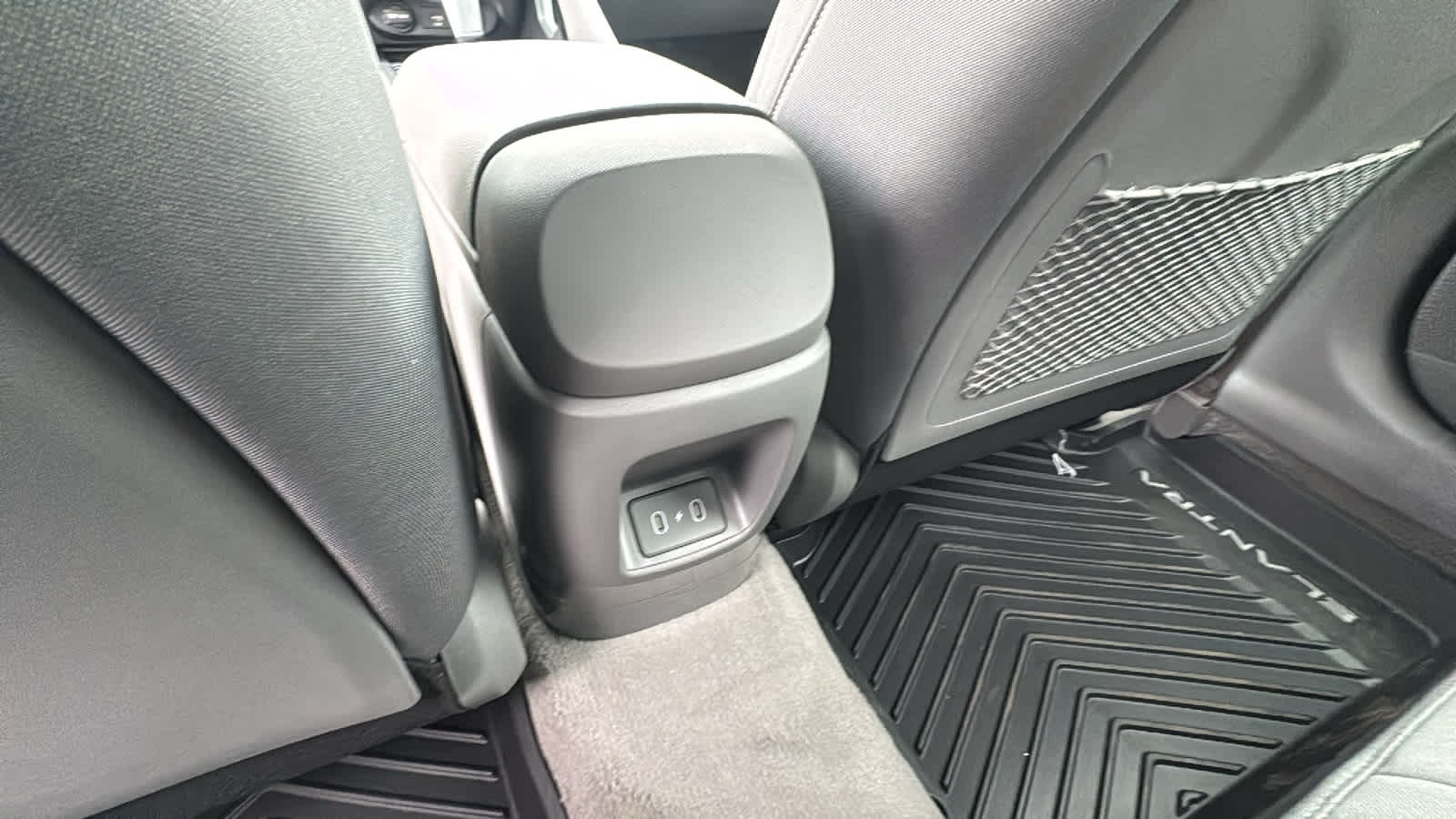 Thumbnail: 2026 Hyundai Elantra - 25