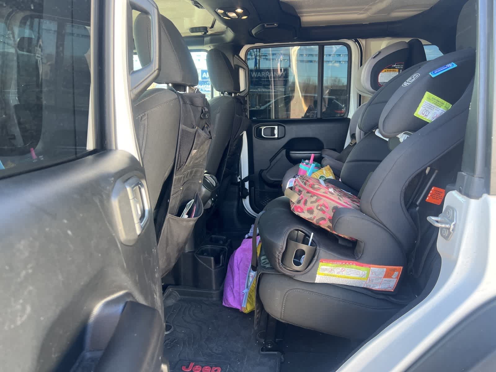 Thumbnail: 2019 Jeep Wrangler - 21