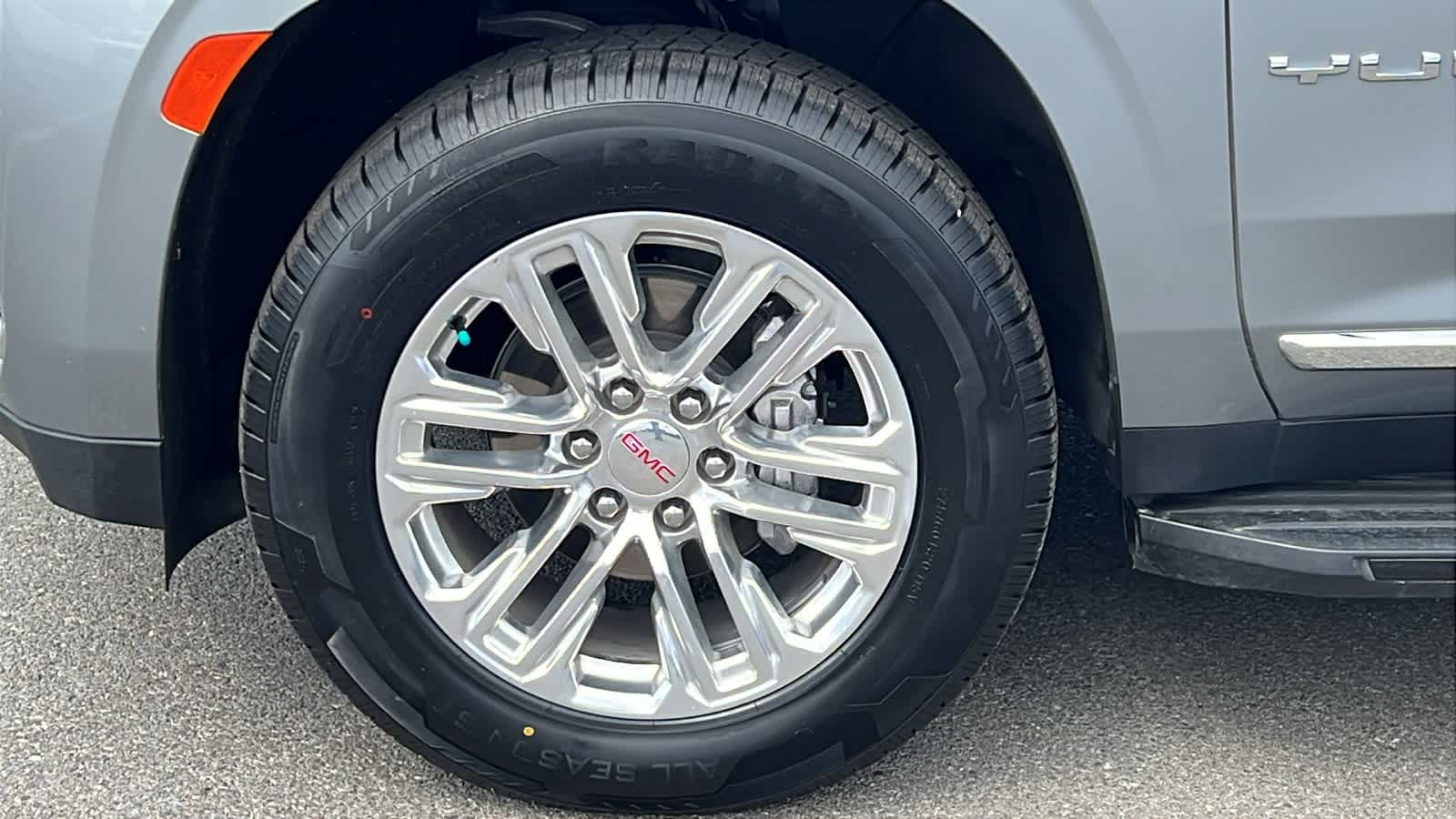 Thumbnail: 2023 GMC Yukon - 9