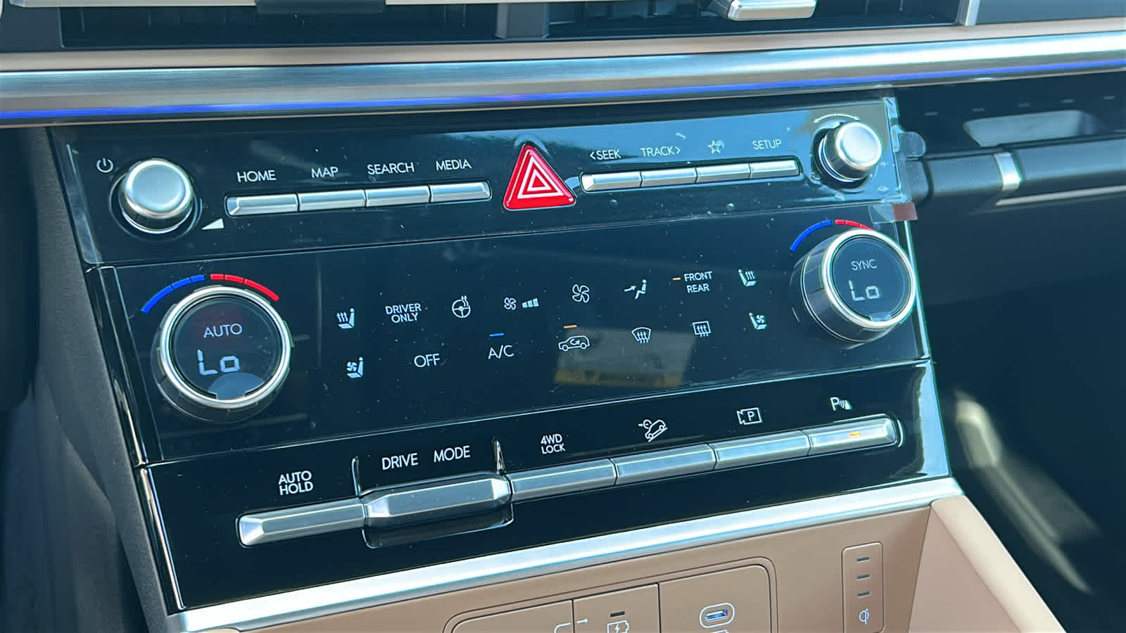 Thumbnail: 2026 Hyundai Santa Fe - 14