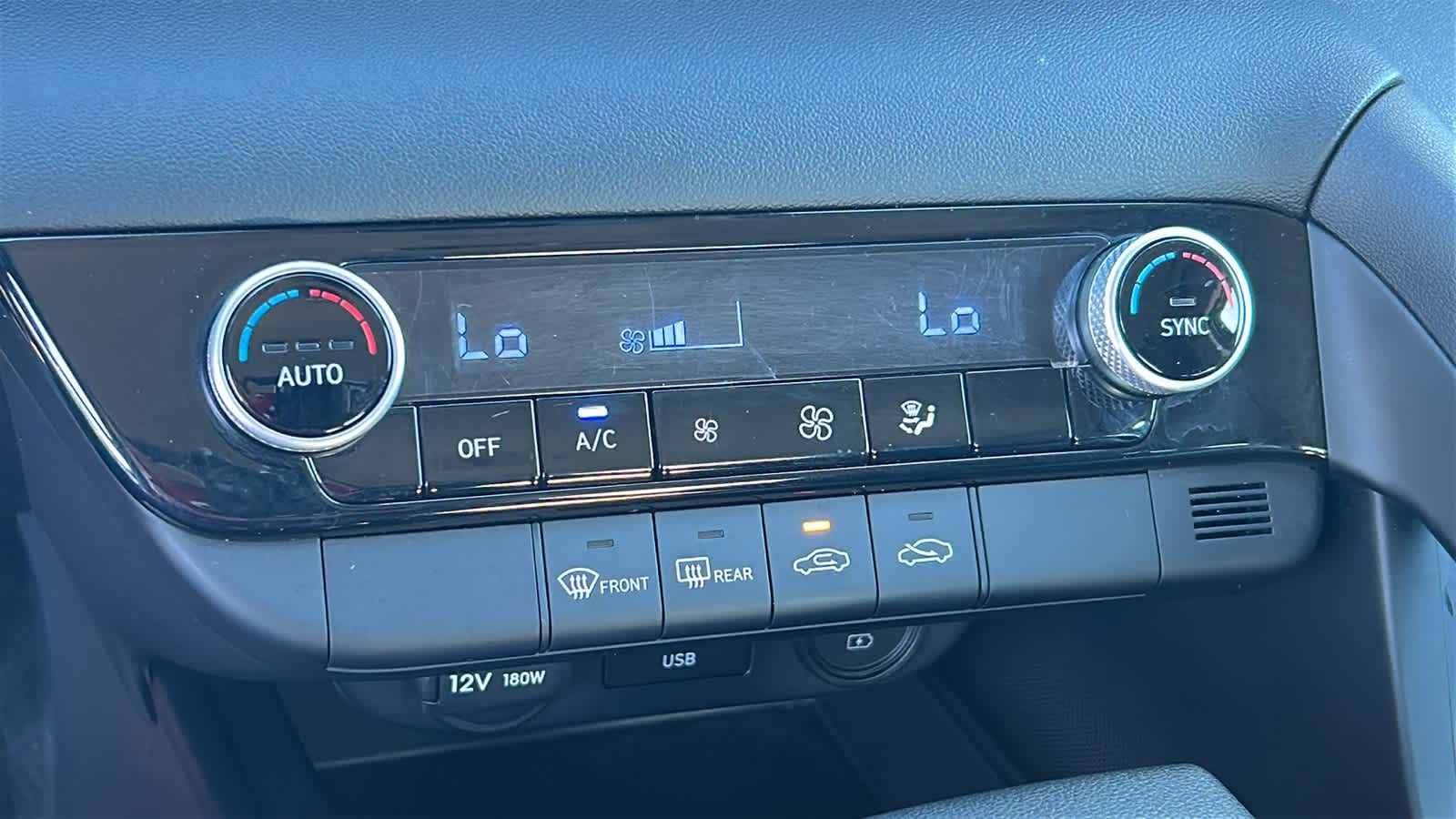 Thumbnail: 2023 Hyundai Elantra - 14