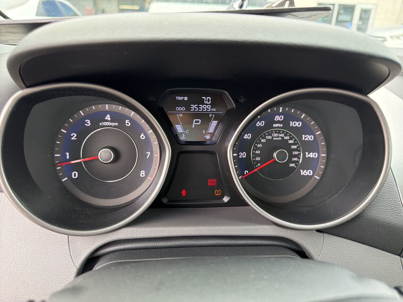 Thumbnail: 2011 Hyundai Elantra - 12