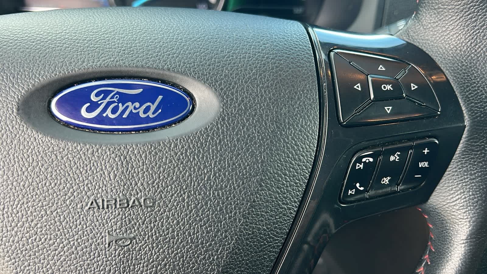 Thumbnail: 2018 Ford Explorer - 20