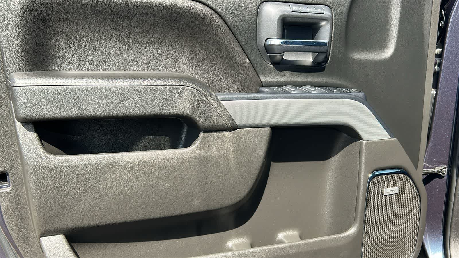 Thumbnail: 2018 Chevrolet Silverado 1500 - 23