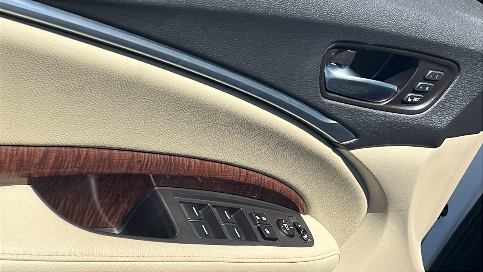 Thumbnail: 2019 Acura MDX - 20