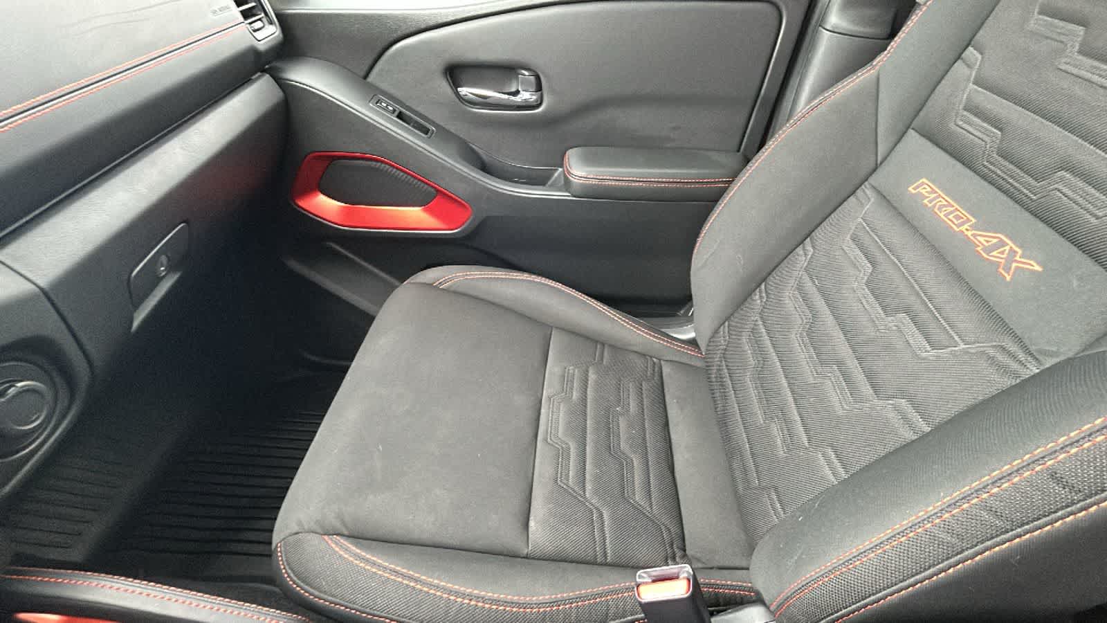 Thumbnail: 2024 Nissan Frontier - 12