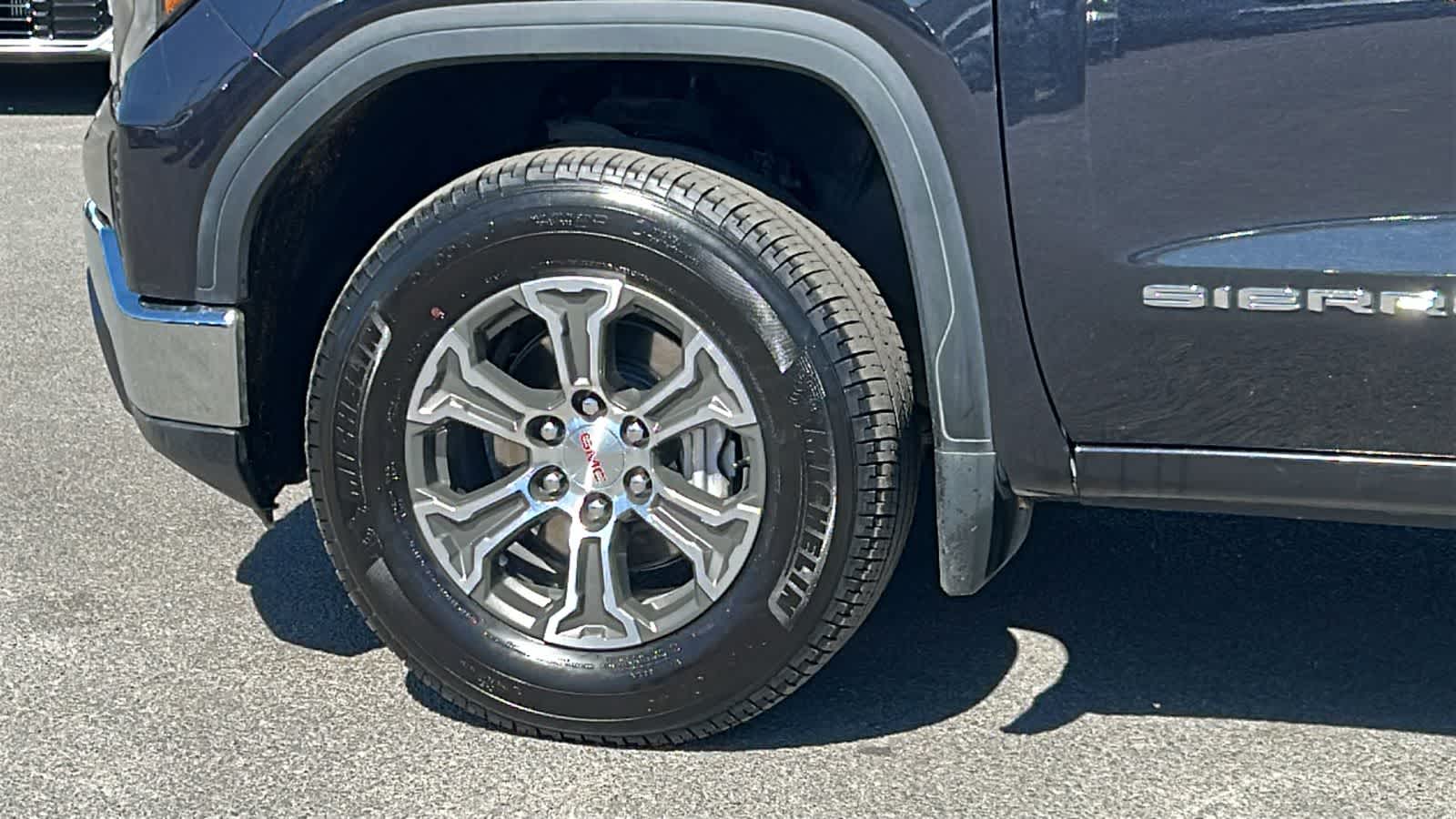 Thumbnail: 2024 GMC Sierra 1500 - 9