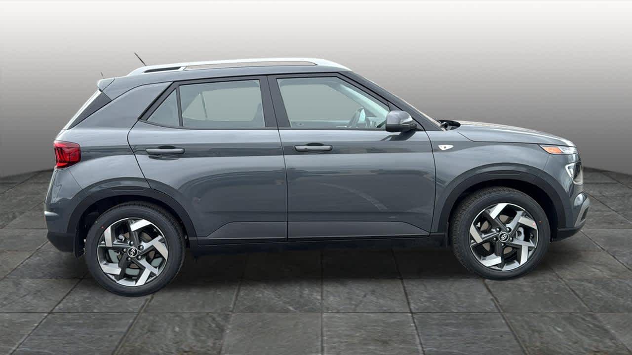 Thumbnail: 2026 Hyundai Venue - 4