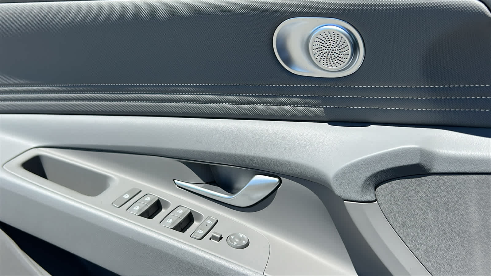 Thumbnail: 2026 Hyundai Elantra - 22