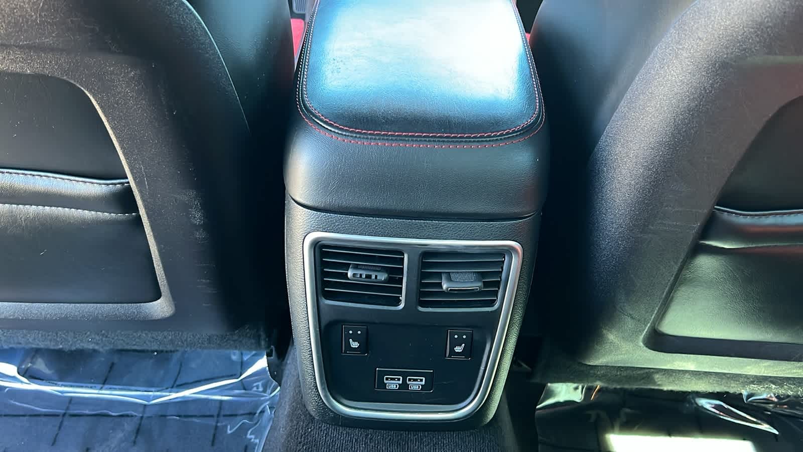 Thumbnail: 2016 Dodge Charger - 25