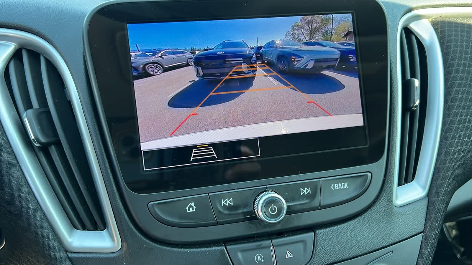 Thumbnail: 2023 Chevrolet Malibu - 16