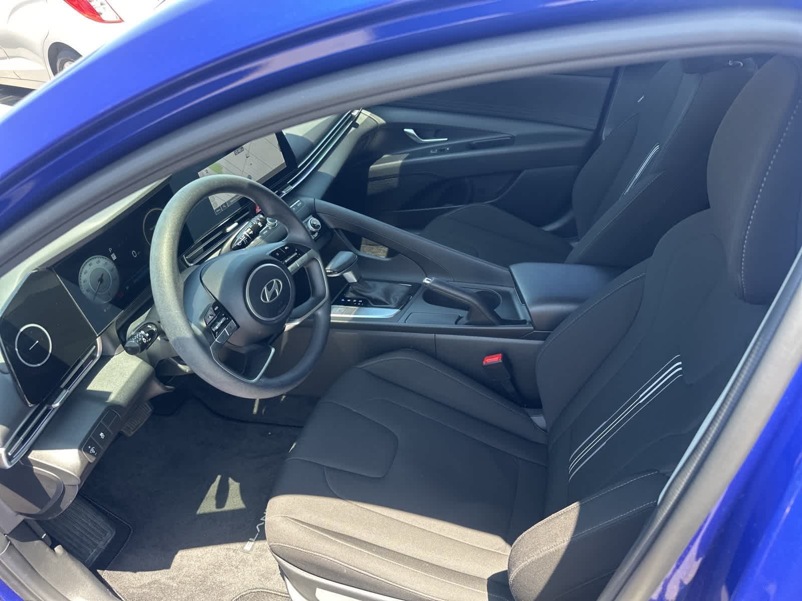 2024 Hyundai Elantra SEL 12