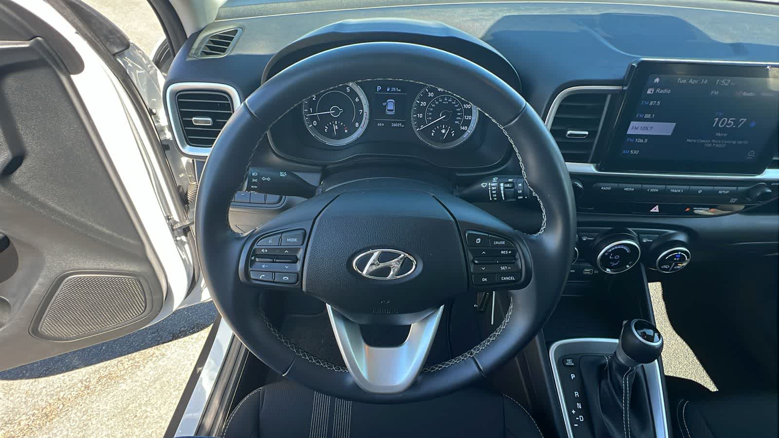 Thumbnail: 2022 Hyundai Venue - 18