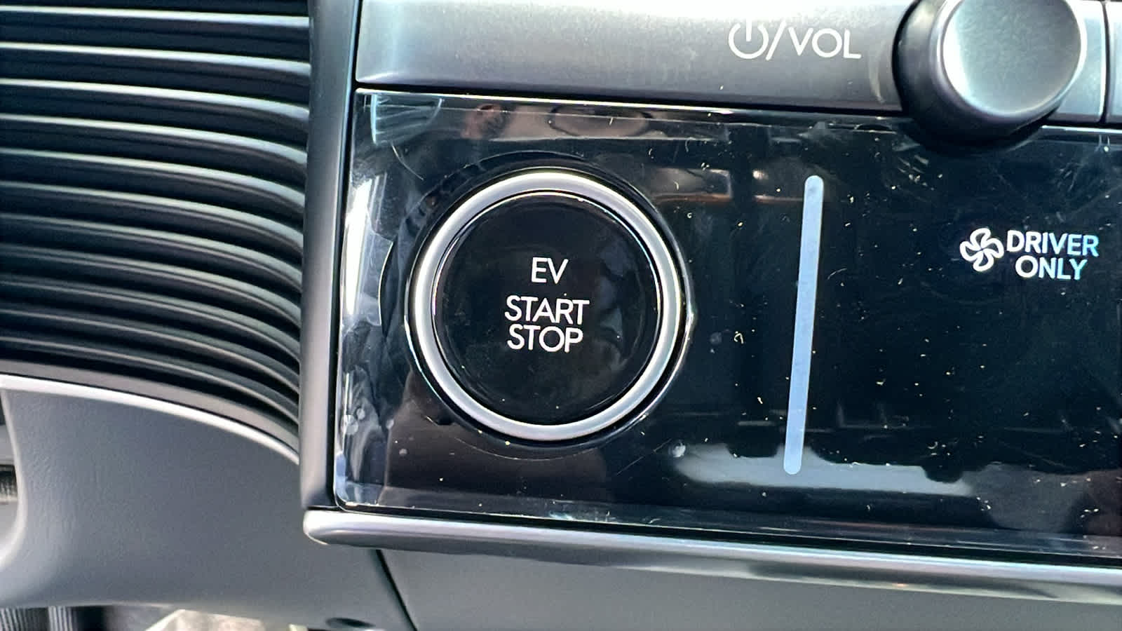 Thumbnail: 2026 Hyundai Ioniq 5 - 17