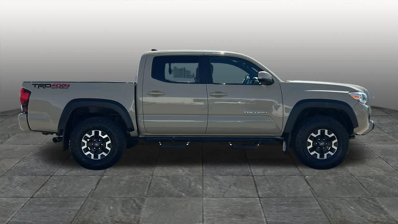 Thumbnail: 2018 Toyota Tacoma - 4